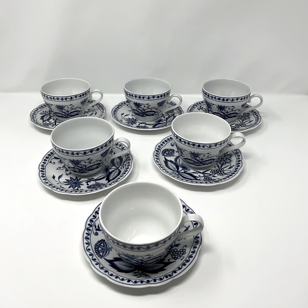 Rosella Onion Pattern set‎ of 6 cups and saucers
